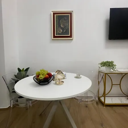 Margherita Bari-napoli, 57 *