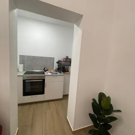 Margherita Bari-napoli, 57 *